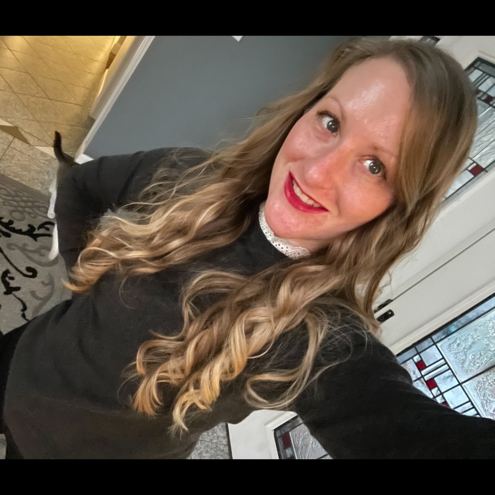 Meet your Posher, Sara